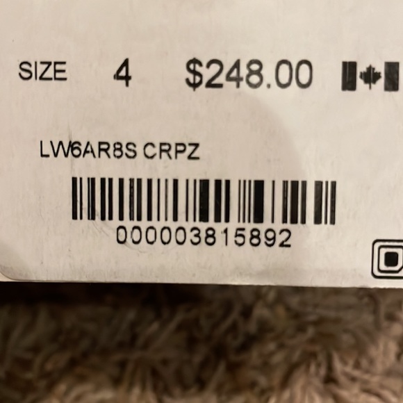 Lululemon 2018 Seawheeze crops! RARE! NEW! WITH TAGS! - Picture 5 of 5